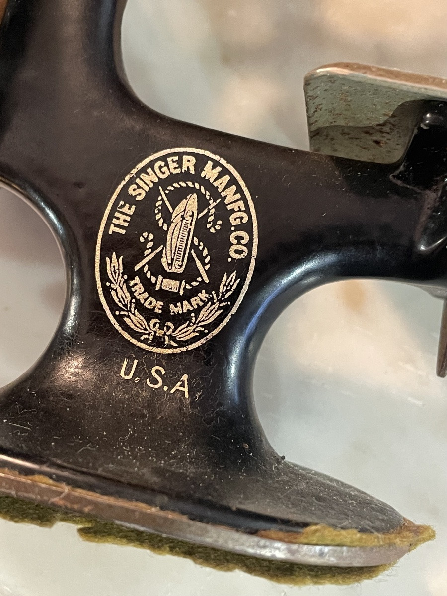 Singer Usa Travel Sewing Machine -photo-5