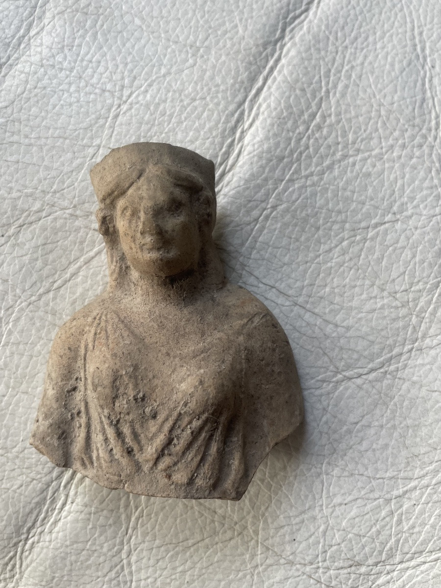 Terracotta Fragment Of A Draped Woman -photo-2