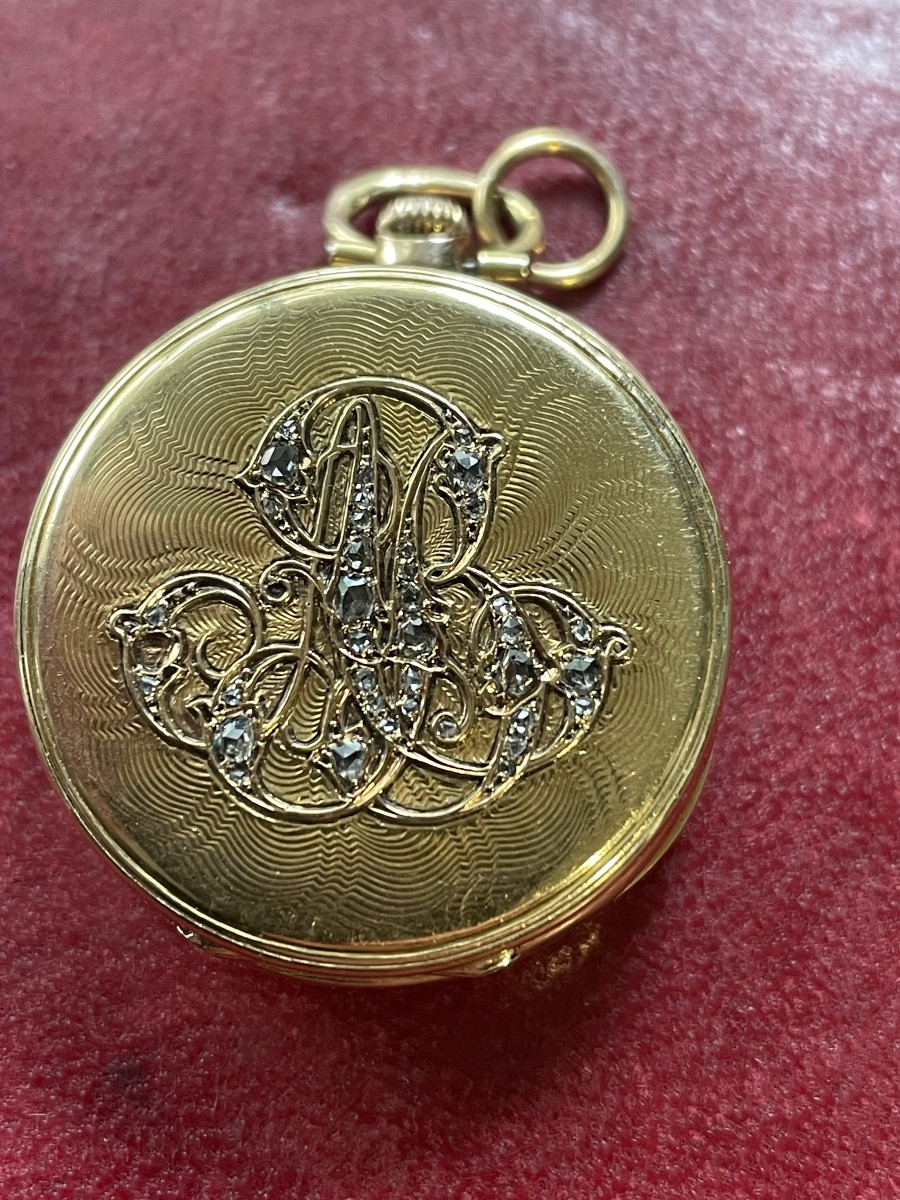 Gousset de dame or et diamants roses 