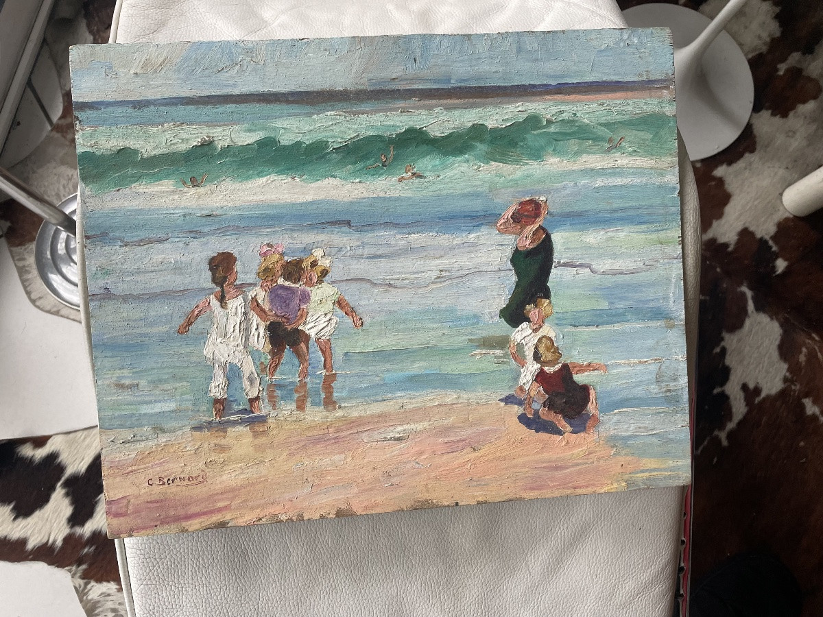 Children At The C. Bernard Swimming Pool -photo-1