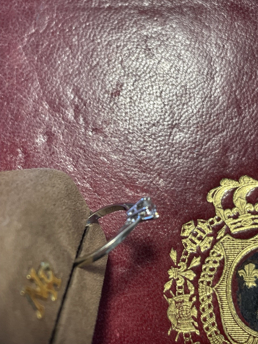 Gold And Diamond Solitaire Ring -photo-2