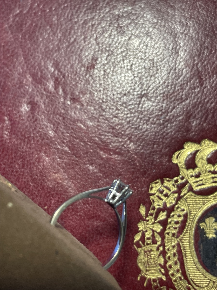 Gold And Diamond Solitaire Ring -photo-3