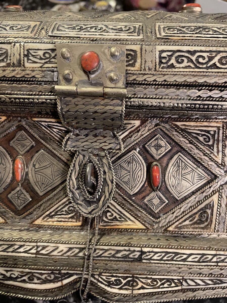 Oriental Jewelry Box -photo-2