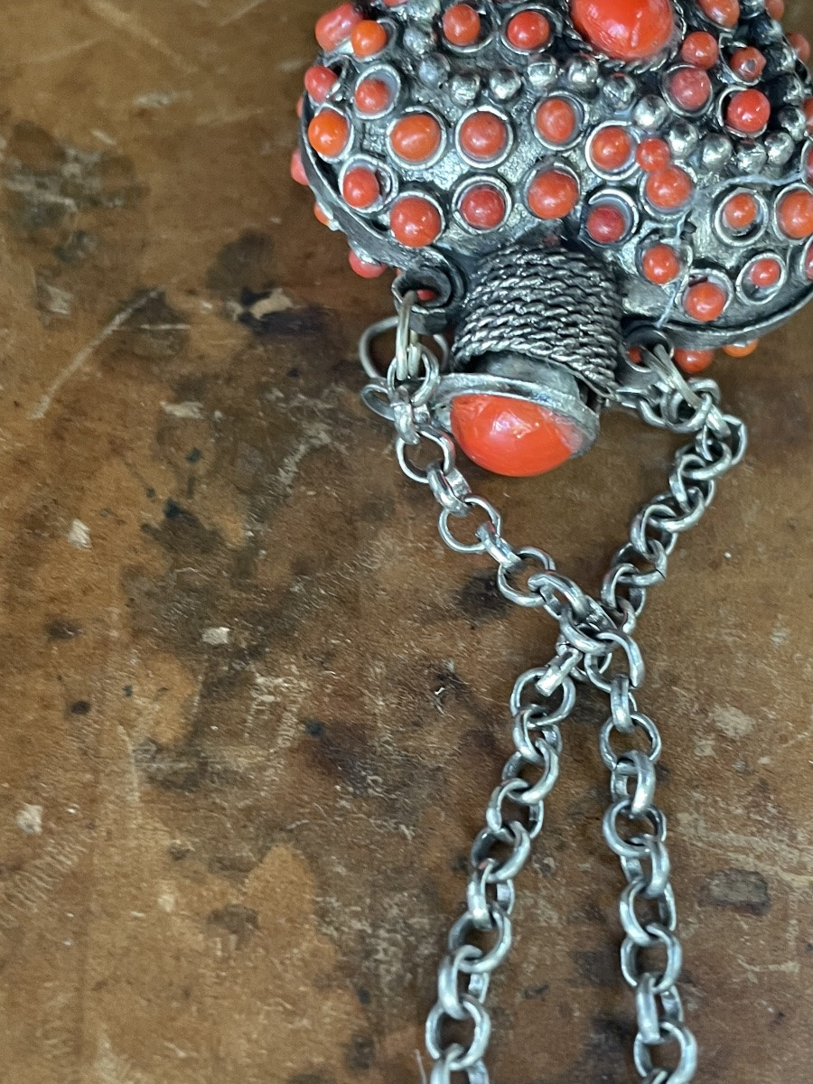  Silver And Coral Snuffbox Necklace -photo-1