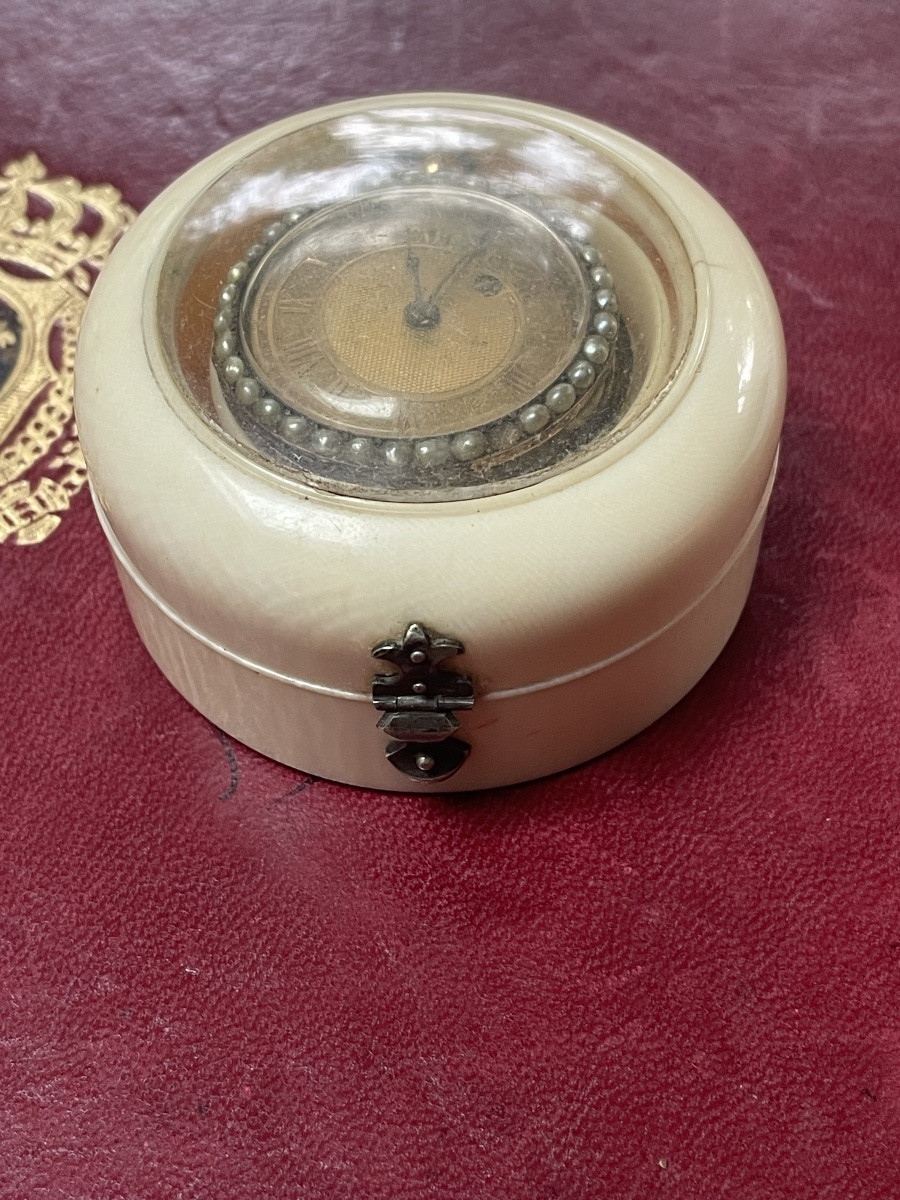 18th Century Gold And Pearl Gusset By Leroy