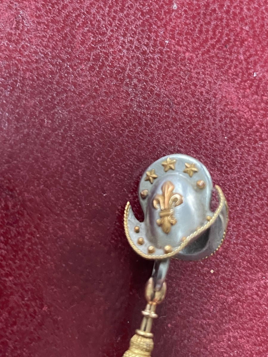 Vatican Swiss Guard Gold Pin-photo-3