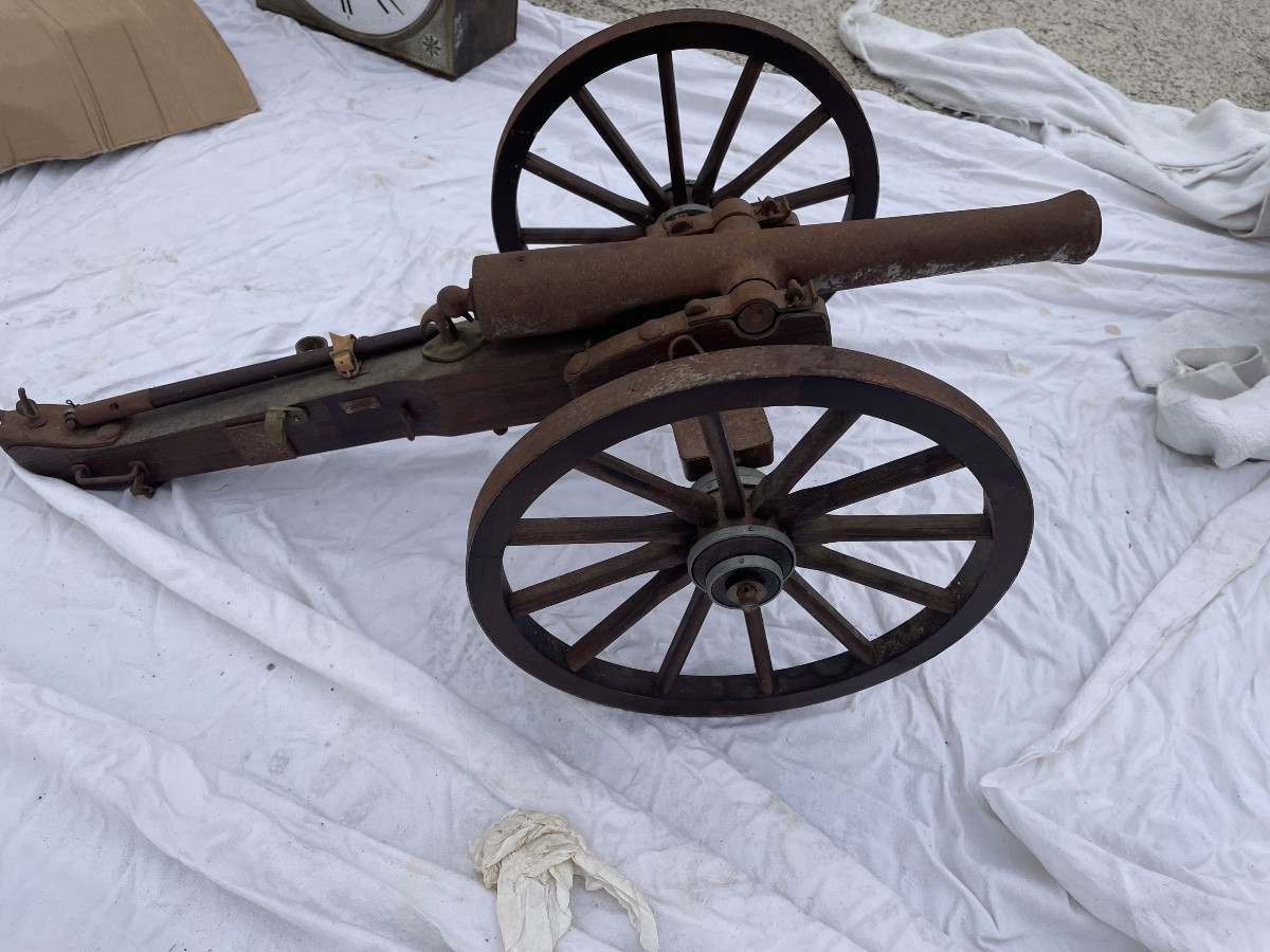 Small Cannon On Wheels-photo-3