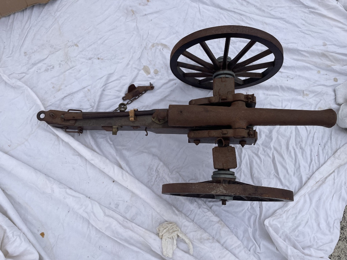 Small Cannon On Wheels-photo-4