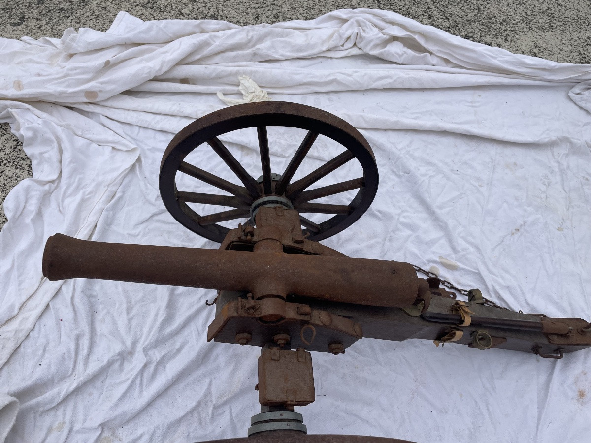 Small Cannon On Wheels-photo-4
