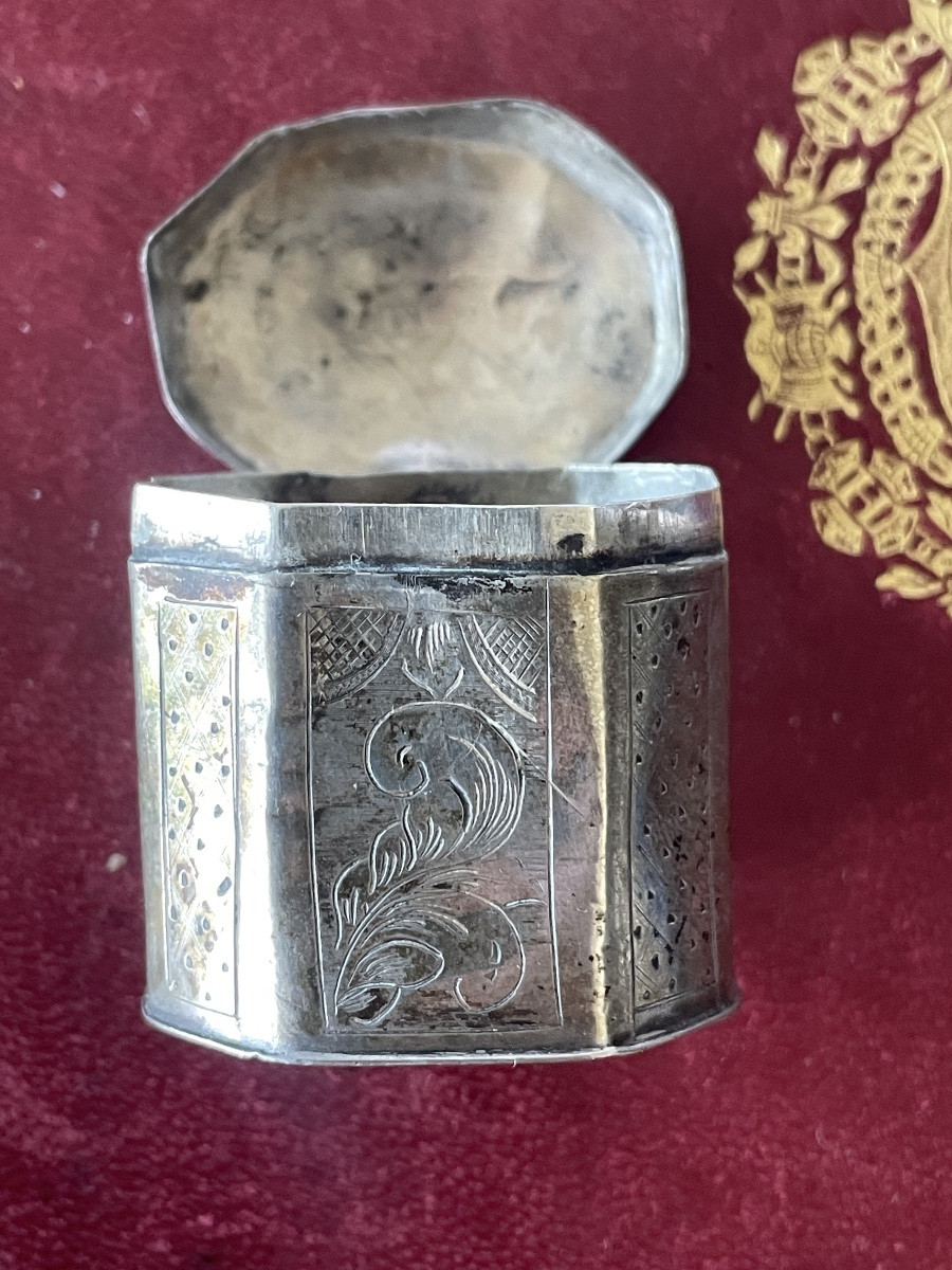 Petite boîte à pilules argent XVIII eme -photo-8