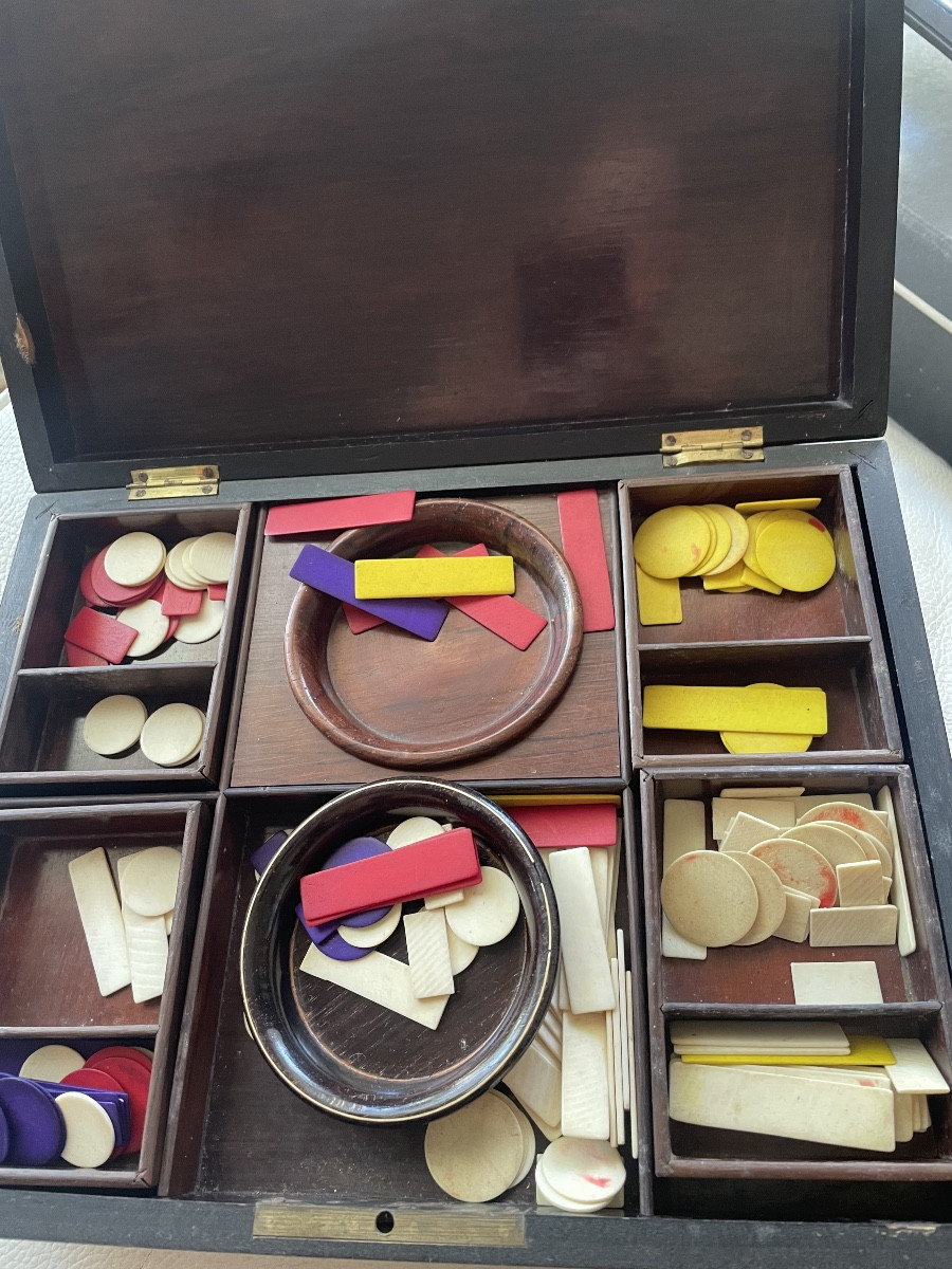 Boîte à jetons de jeux NIII 