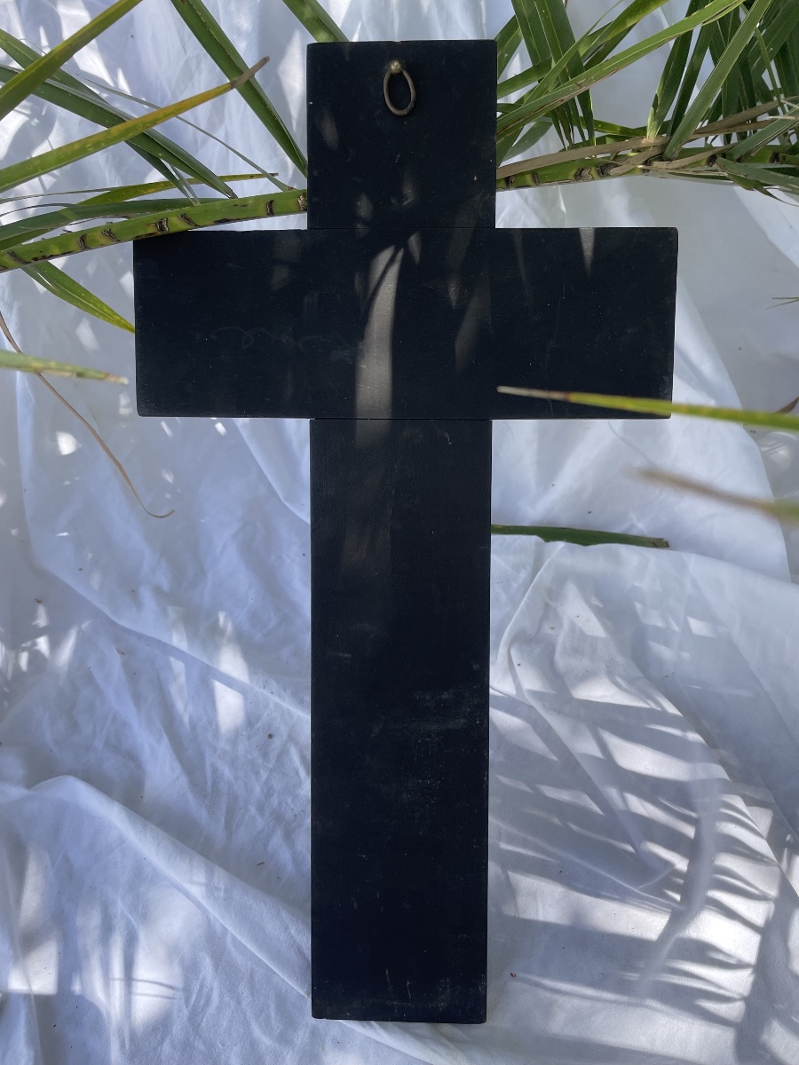 Sculpture en croix de Jésus -photo-2