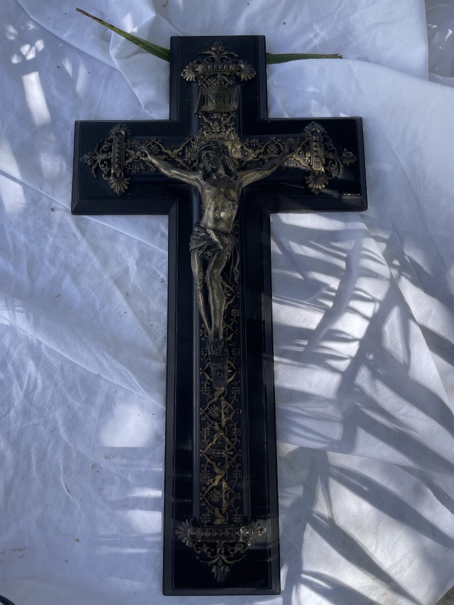 Sculpture en croix de Jésus -photo-4