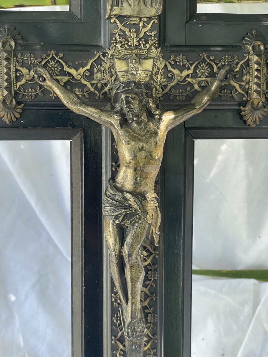 Sculpture en croix de Jésus -photo-7