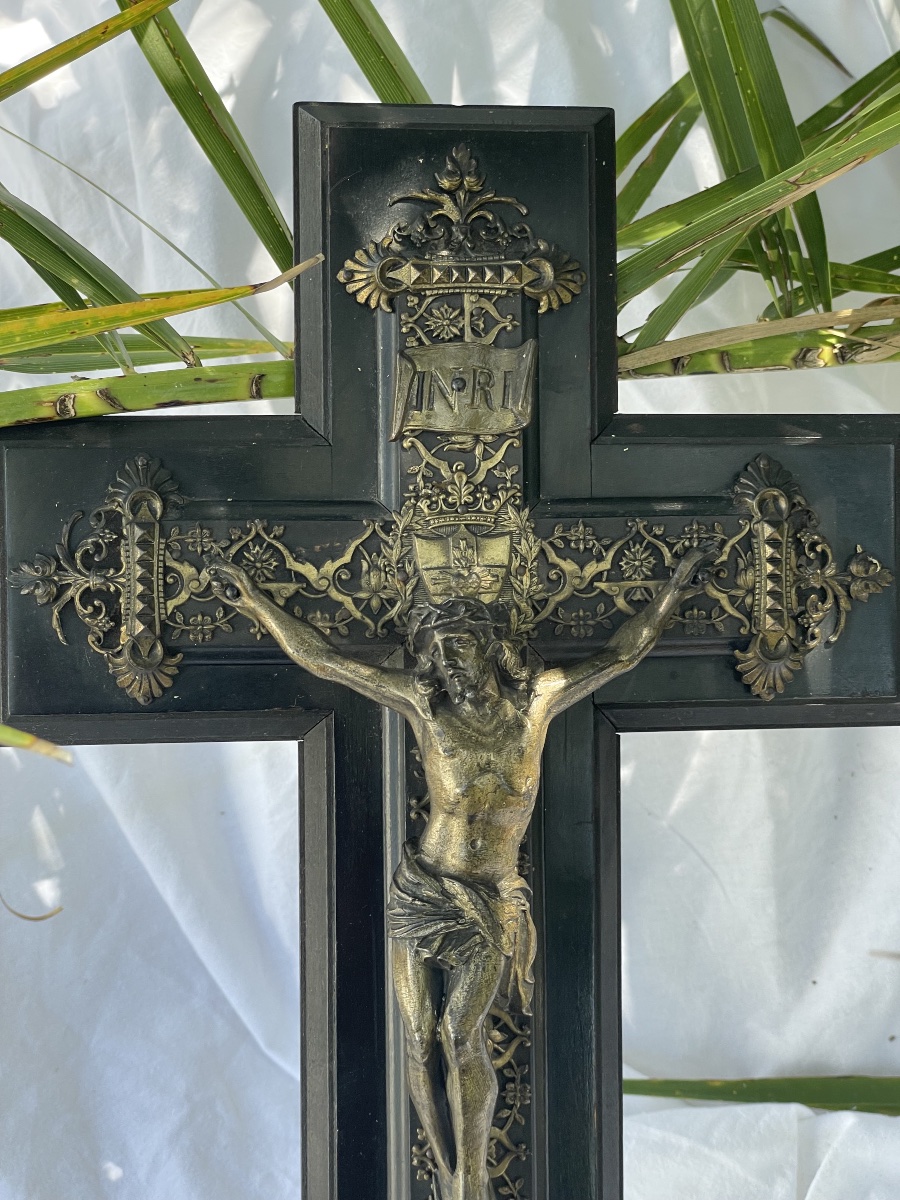 Sculpture en croix de Jésus -photo-8
