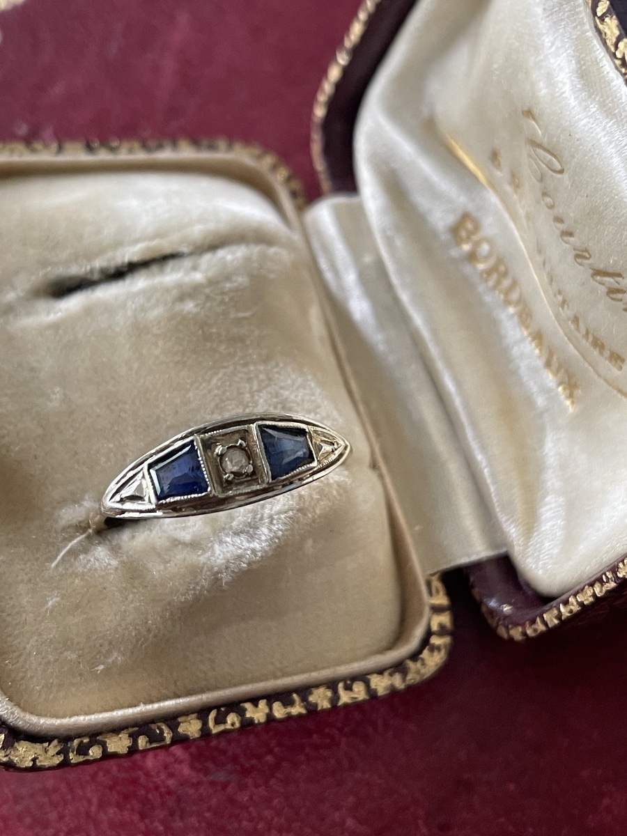 Gold And Art Deco Sapphire Ring-photo-5