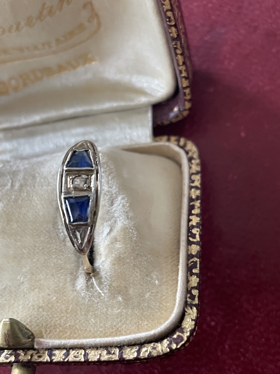Gold And Art Deco Sapphire Ring-photo-8