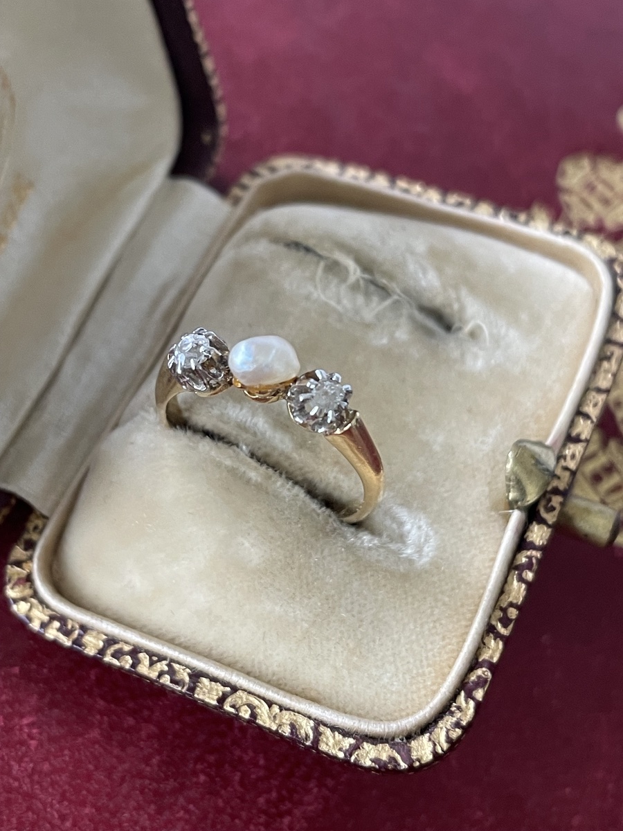 Gold Ring . Pearl And Rose Diamonds-photo-2