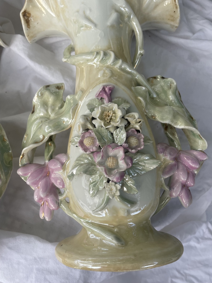 Paire de vases  porcelaine de Brianchon -photo-2