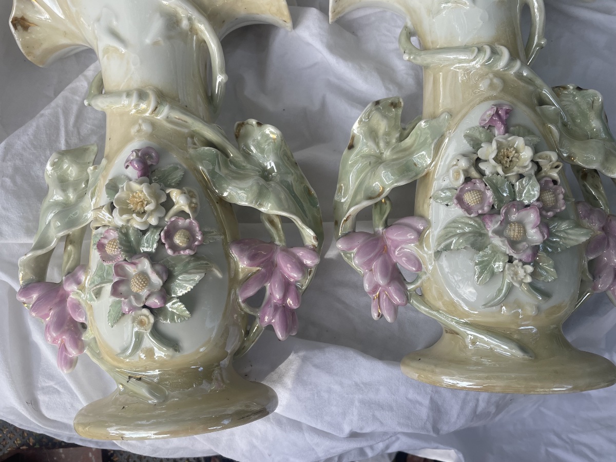 Paire de vases  porcelaine de Brianchon -photo-4