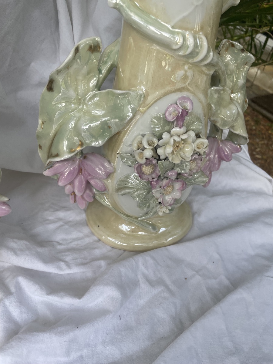 Paire de vases  porcelaine de Brianchon -photo-4