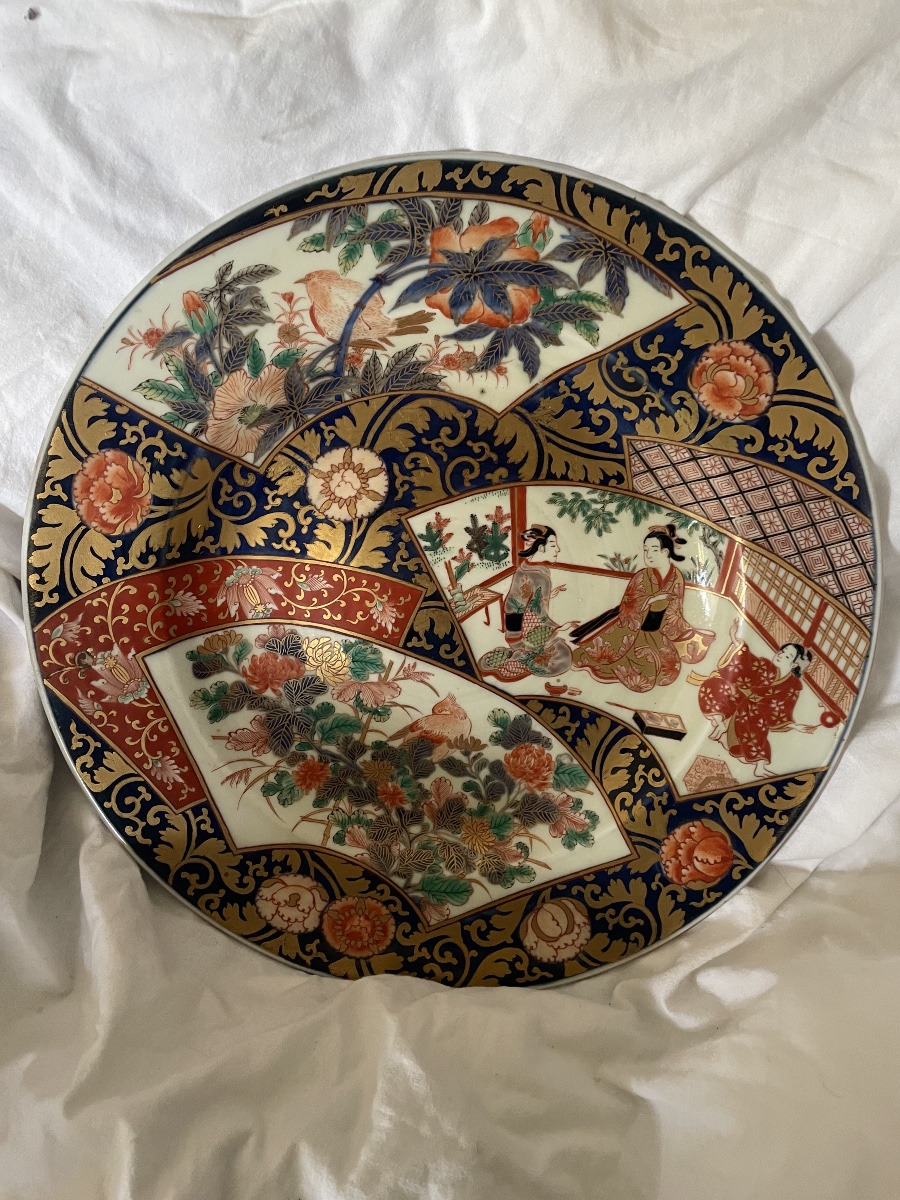 Large Japanese Porcelain Dish -photo-3