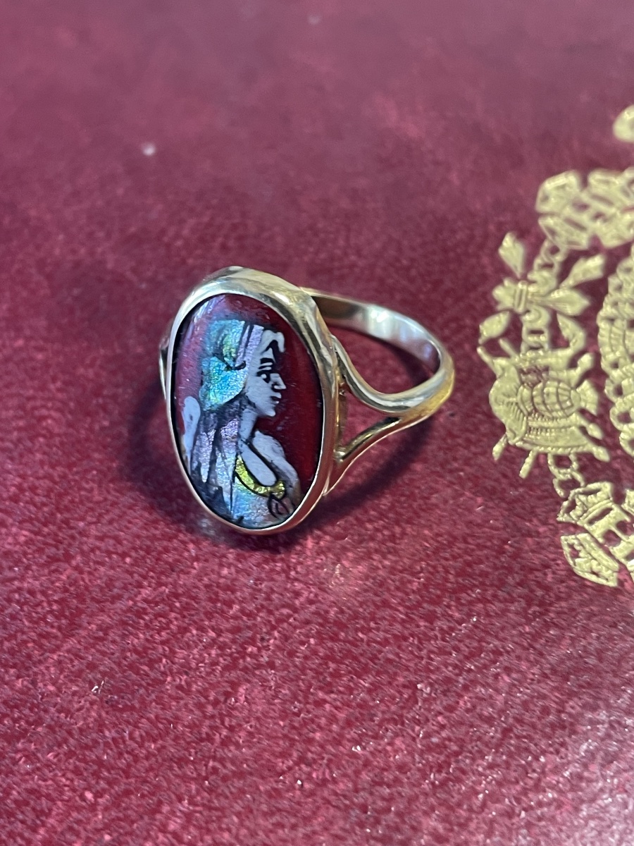 Gold Ring With Enamel Figure -photo-3
