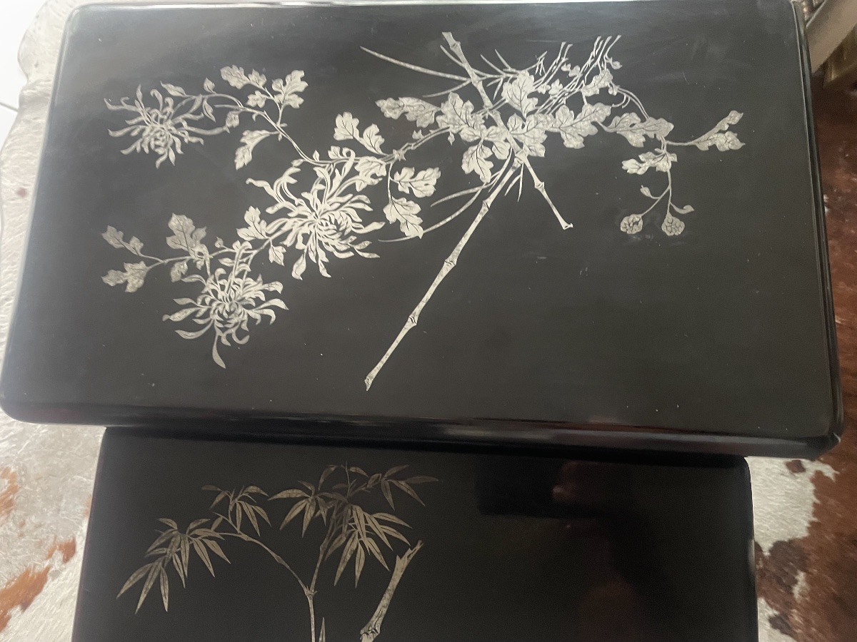 Nested Tables In Lacquered Wood And Silver -photo-4