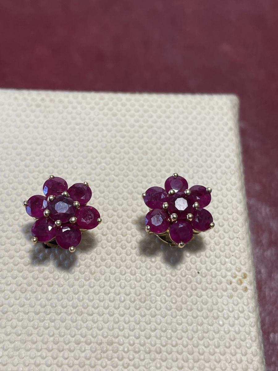 Pair Of Gold And Ruby Earrings -photo-2