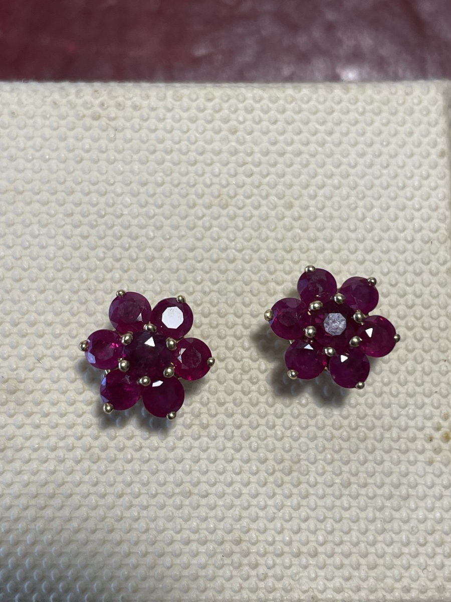 Pair Of Gold And Ruby Earrings -photo-3