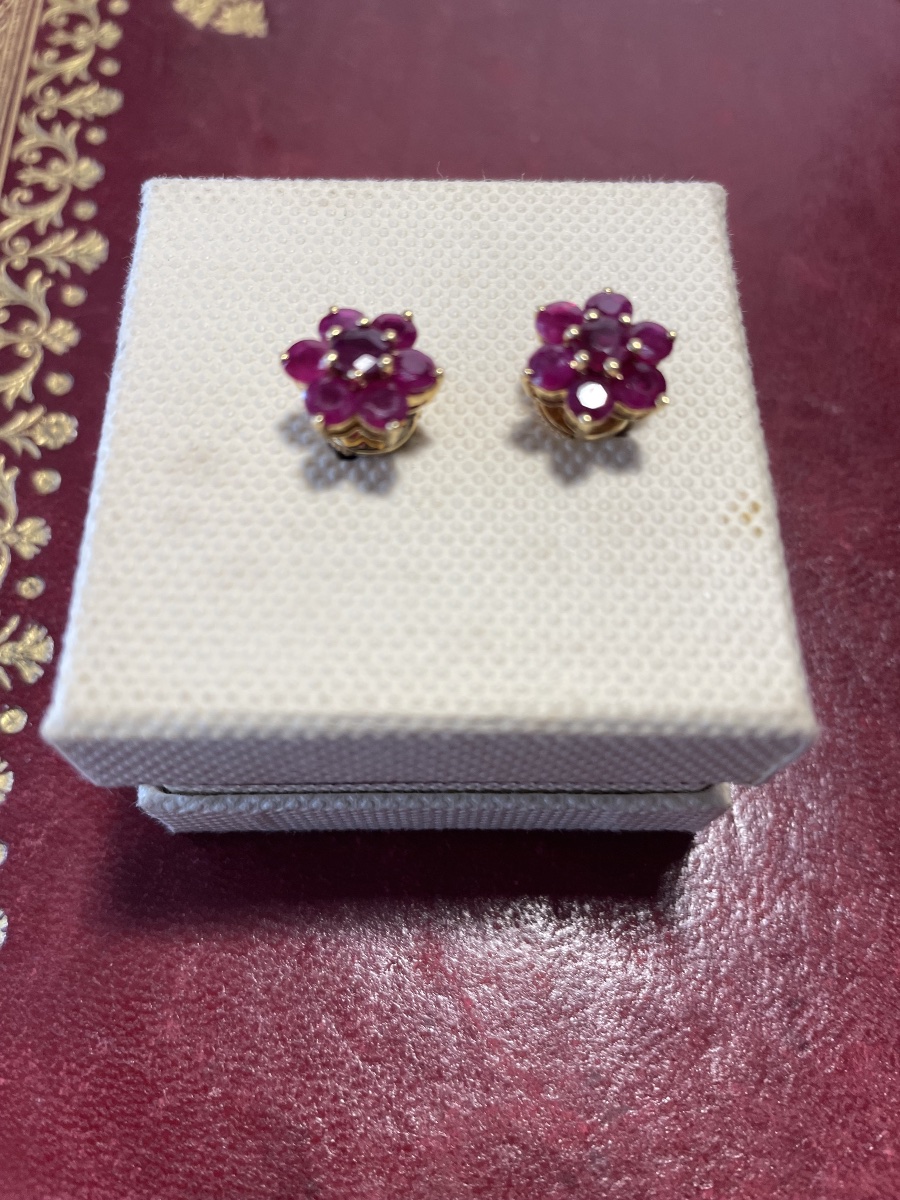 Pair Of Gold And Ruby Earrings -photo-7