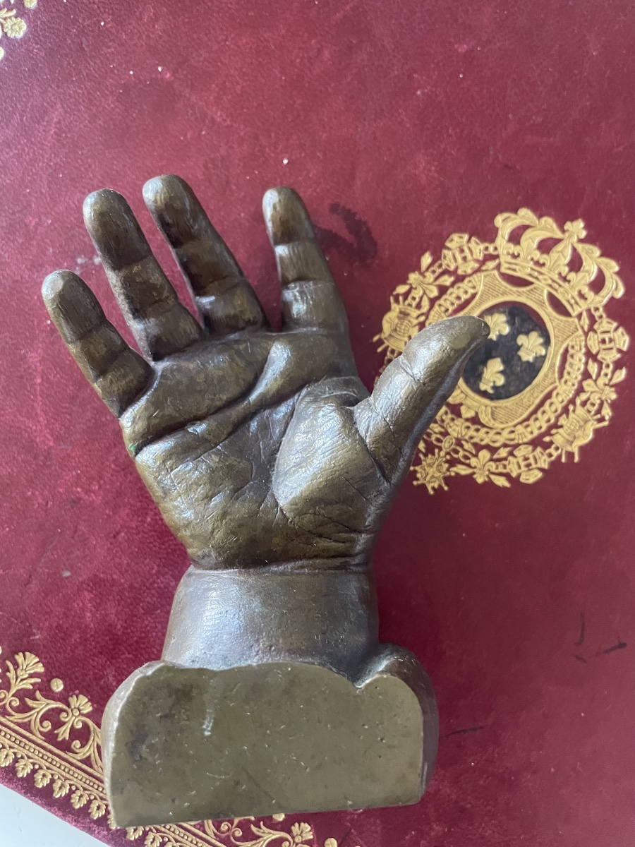 Bronze Child's Hand -photo-5