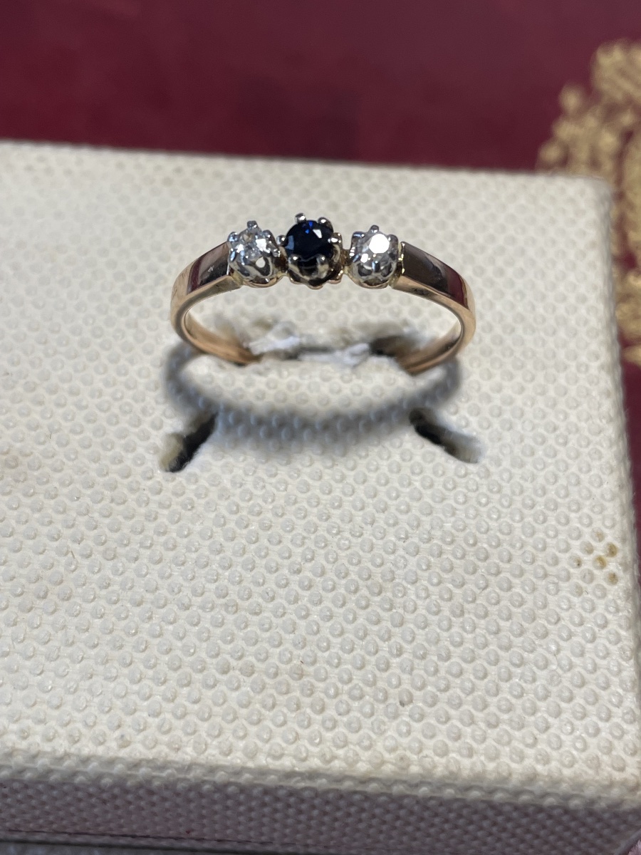 Gold Ring With Diamonds And Sapphire -photo-2
