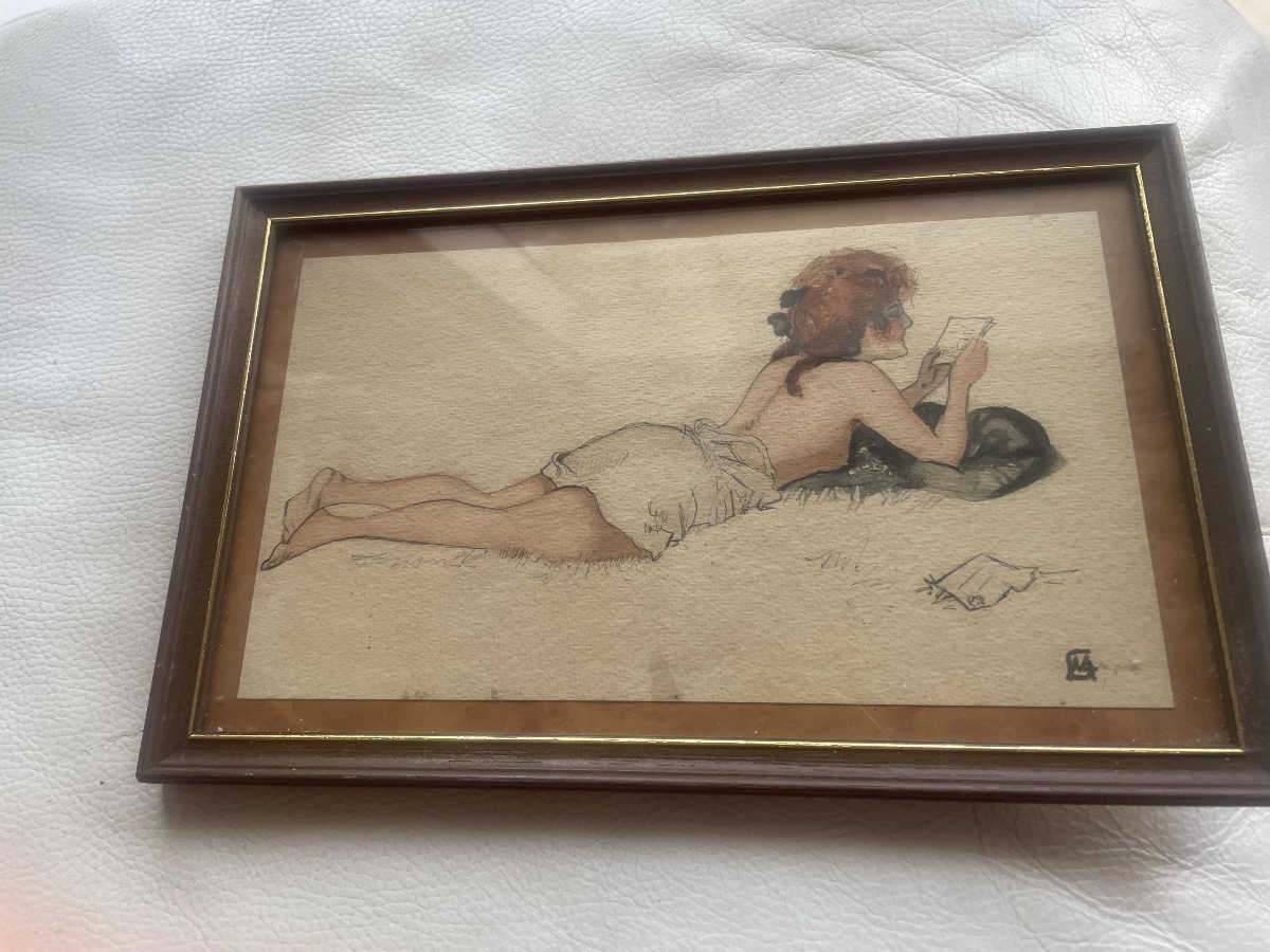Drawing Of A Nude Woman Reading -photo-1