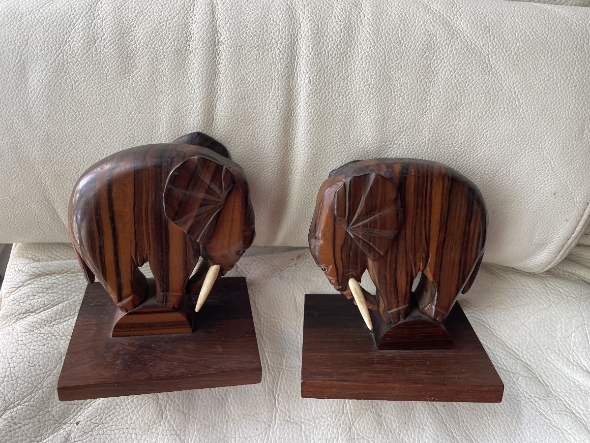 Pair Of Elephant-shaped Bookends Made Of Rio Rosewood -photo-3