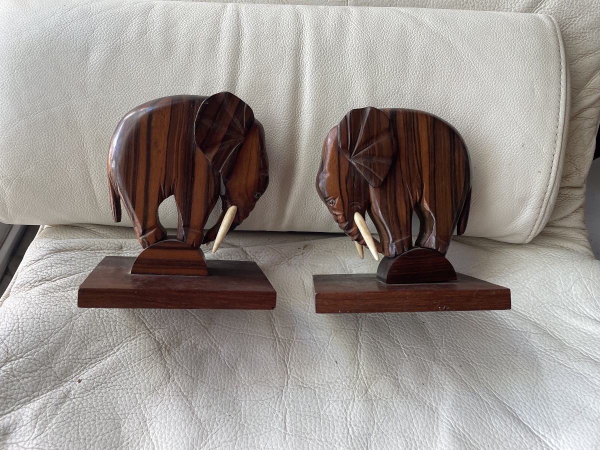 Pair Of Elephant-shaped Bookends Made Of Rio Rosewood -photo-4