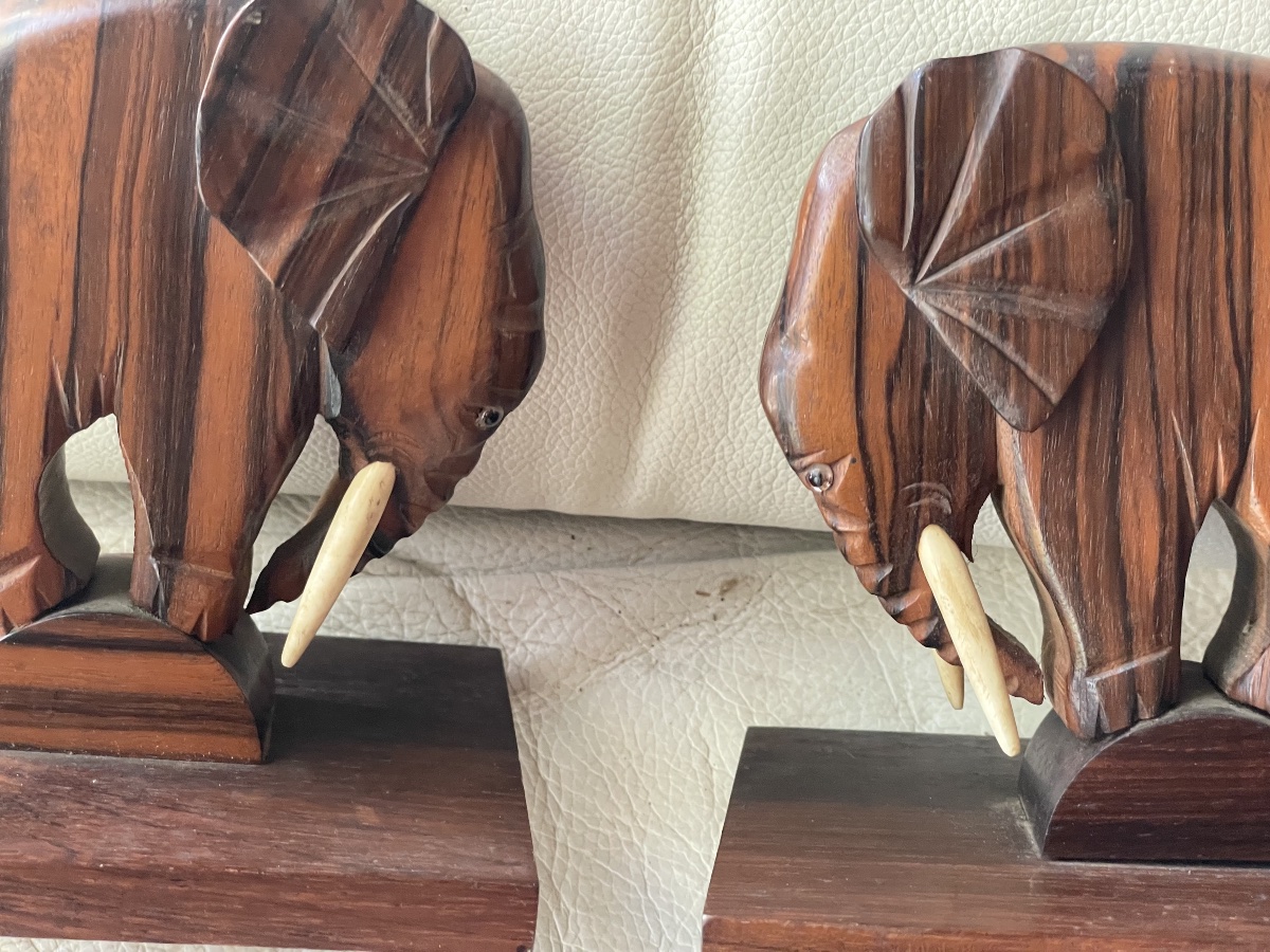 Pair Of Elephant-shaped Bookends Made Of Rio Rosewood -photo-2