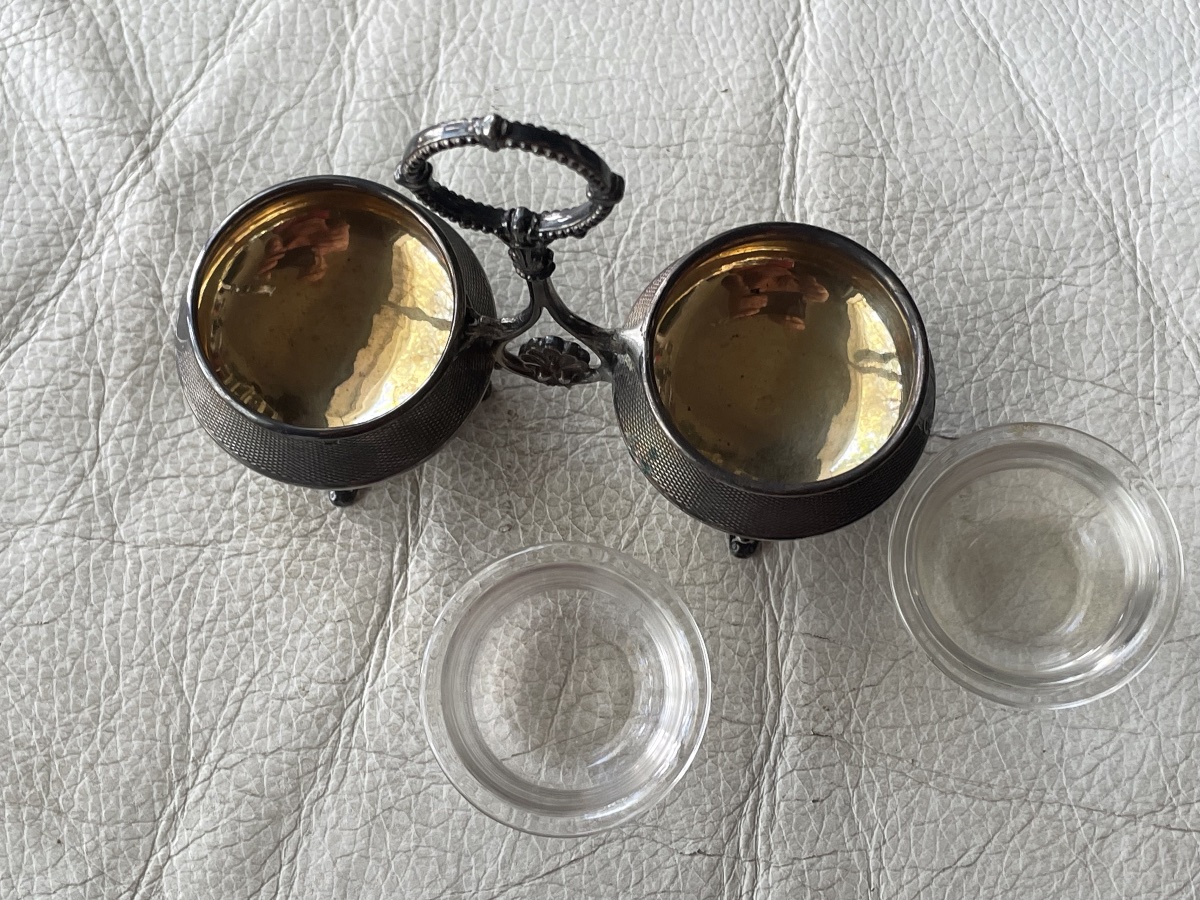 Silver Salt And Pepper Shakers -photo-5