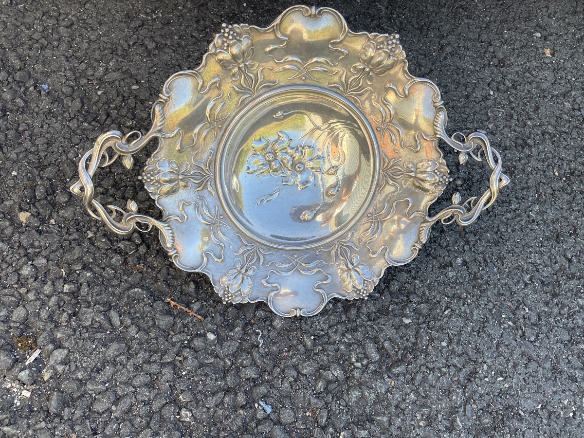 Silver-colored Metal Fruit Basket -photo-7