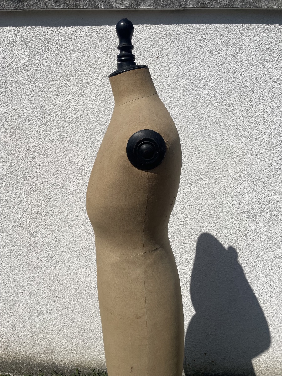 Girard Paris Bust Mannequin -photo-4