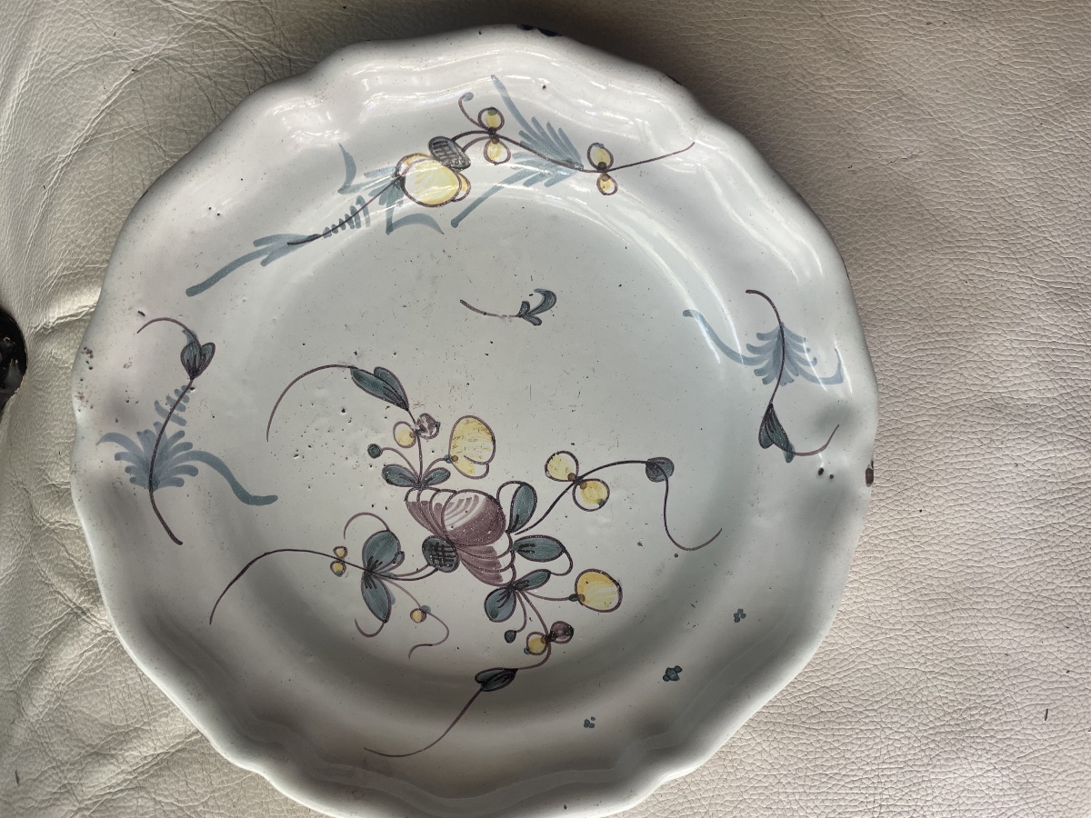 18th-century Earthenware Plate -photo-4