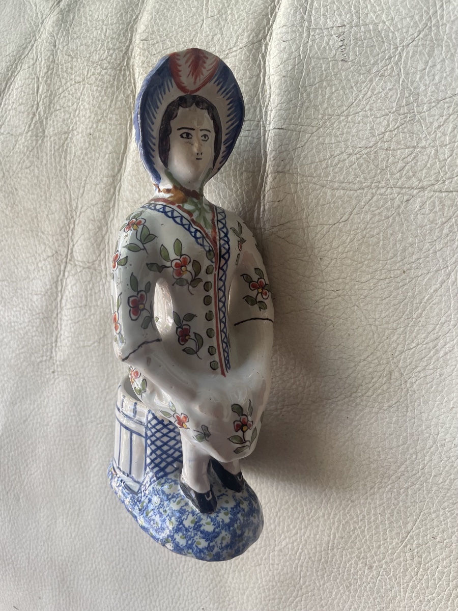 Earthenware Salt Shaker -photo-8