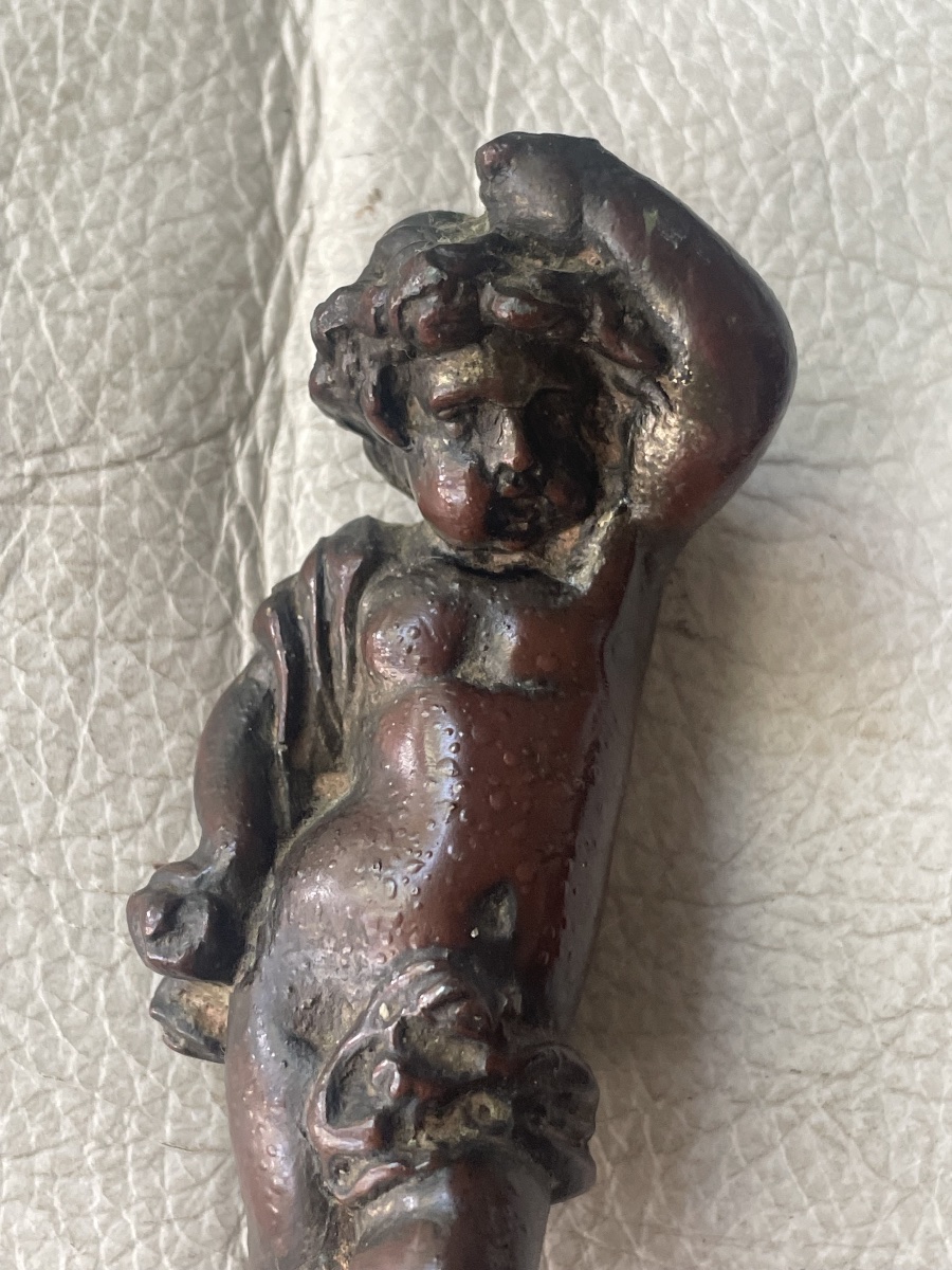 Angelot Paperweight -photo-1