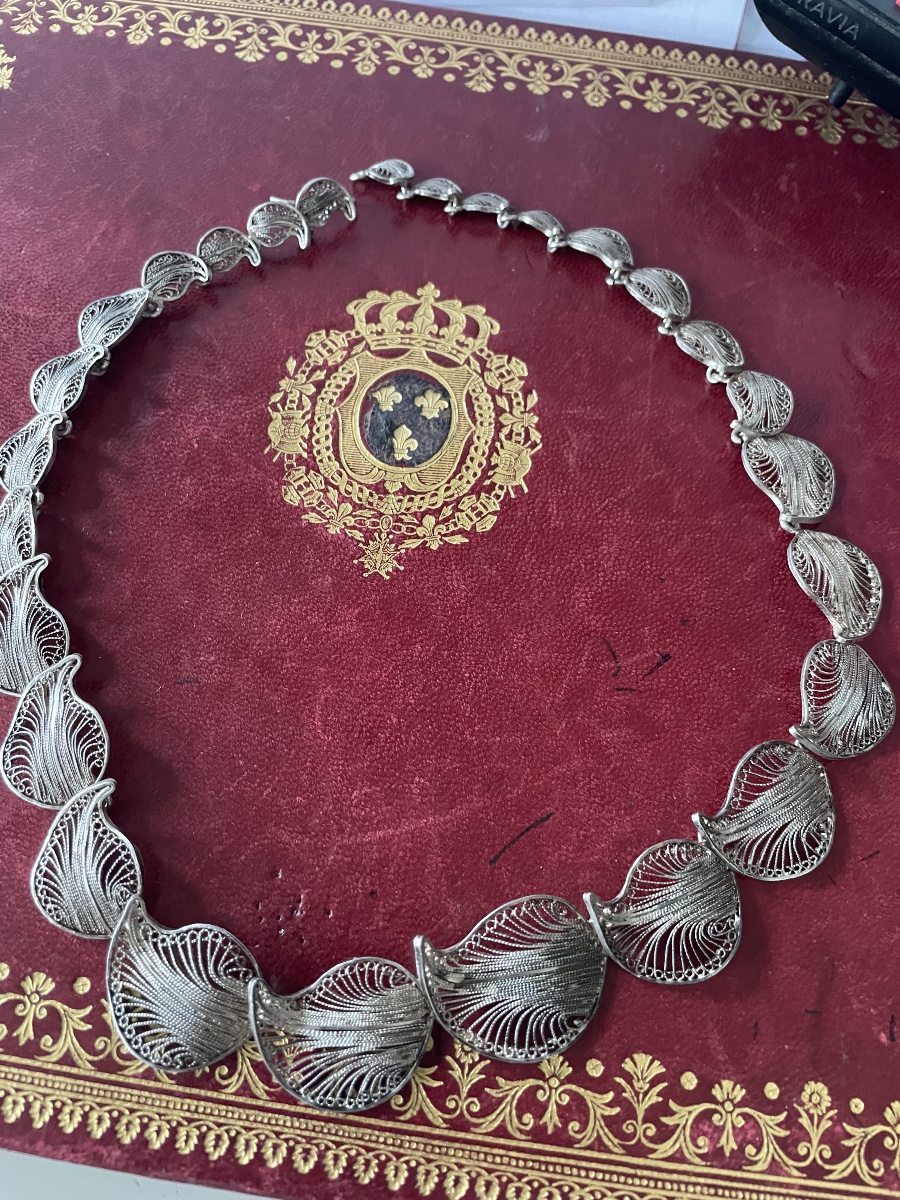 Collier pétales fleurs en  argent 