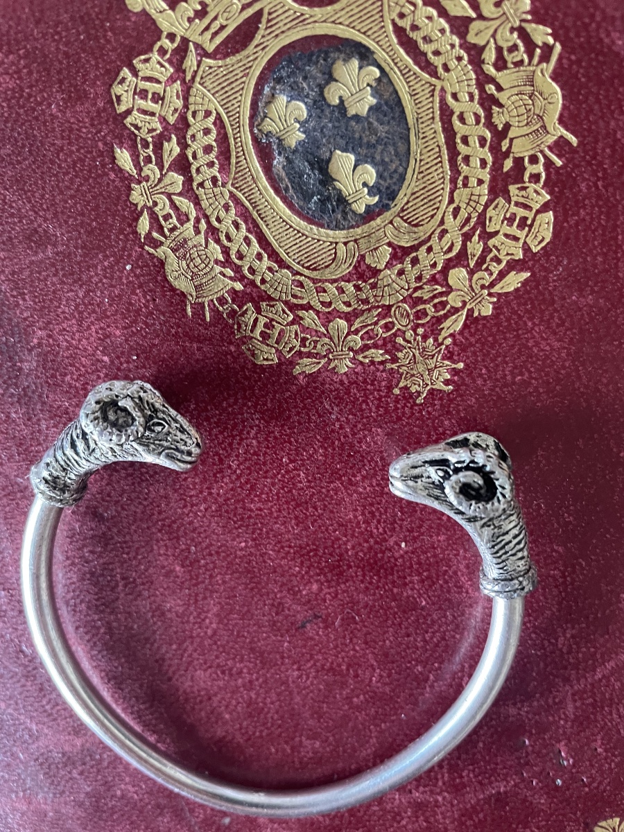 Silver Ram's Head Bangle Bracelet -photo-2