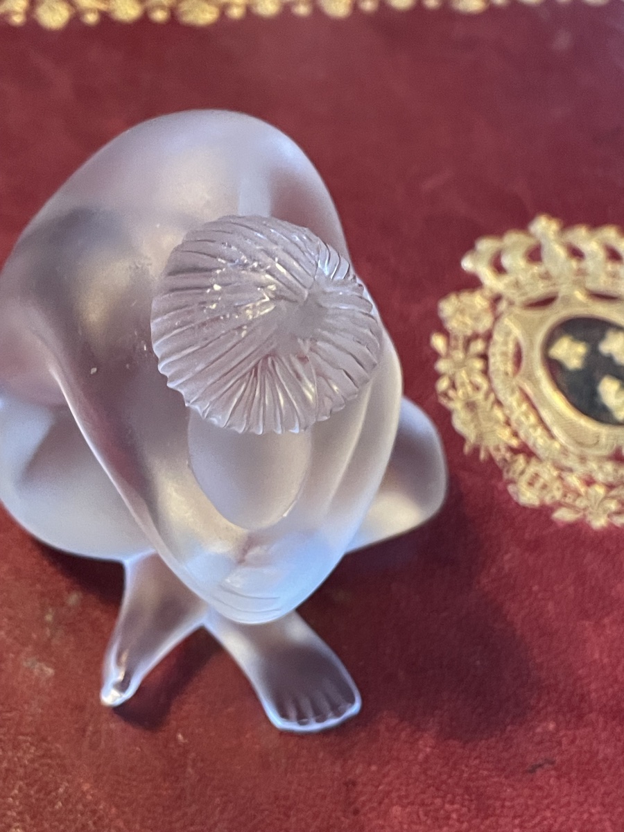 Lalique "crouching Woman" Crystal Figure -photo-4