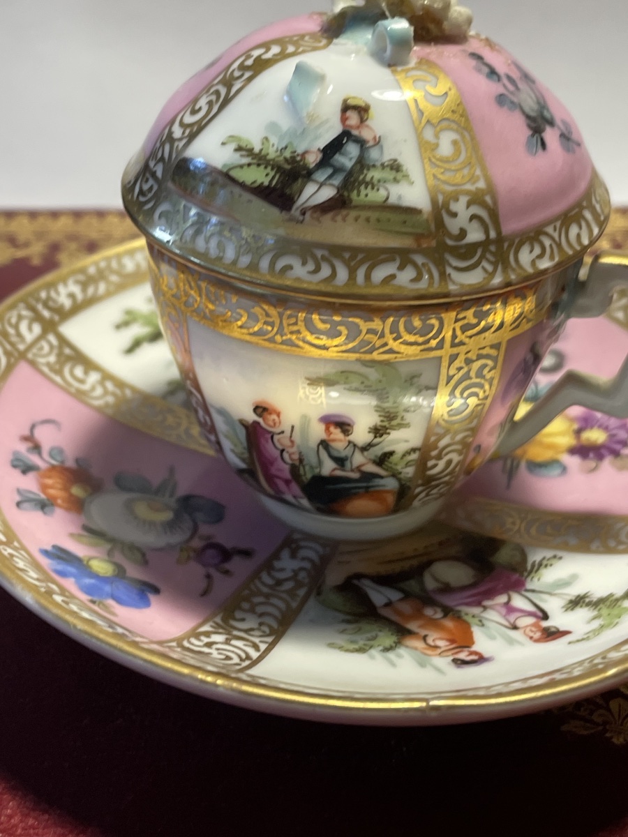 Tasse et sous tasse en porcelaine -photo-2