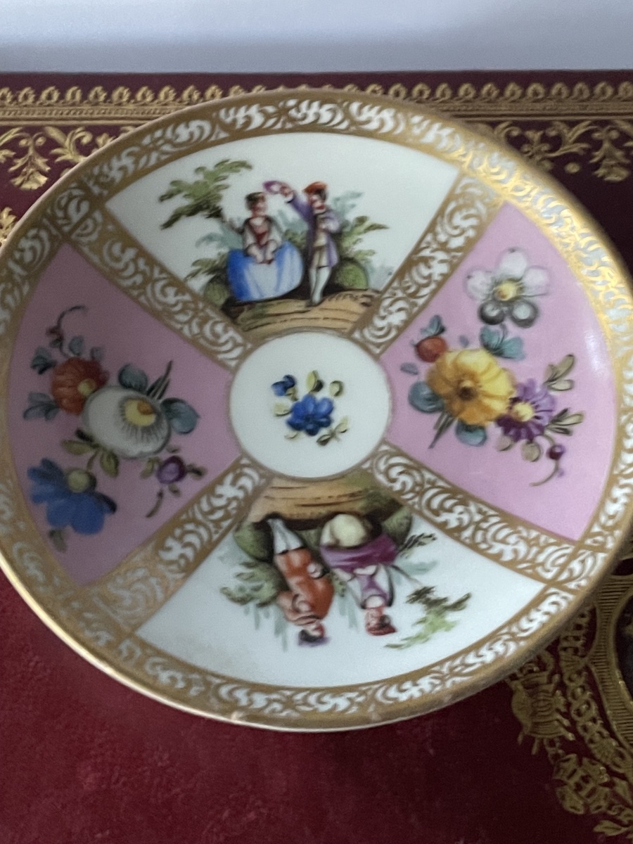 Tasse et sous tasse en porcelaine -photo-3