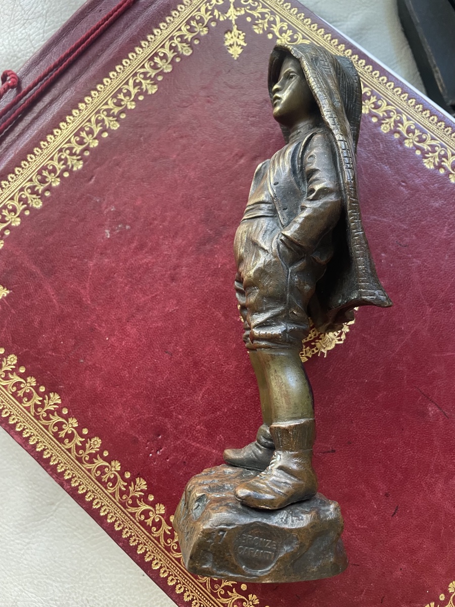 Bronze jeune homme au capuchon de Bastiane -photo-4