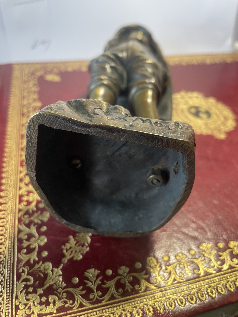 Bronze jeune homme au capuchon de Bastiane -photo-6